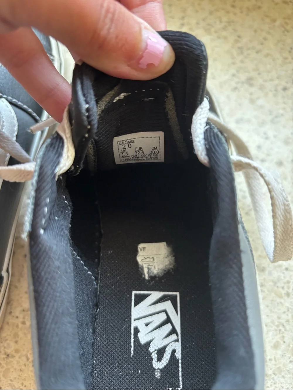 Vans - Kids Black Grey & White Athletic  Sneaker Shoe Kid Boys Size 2